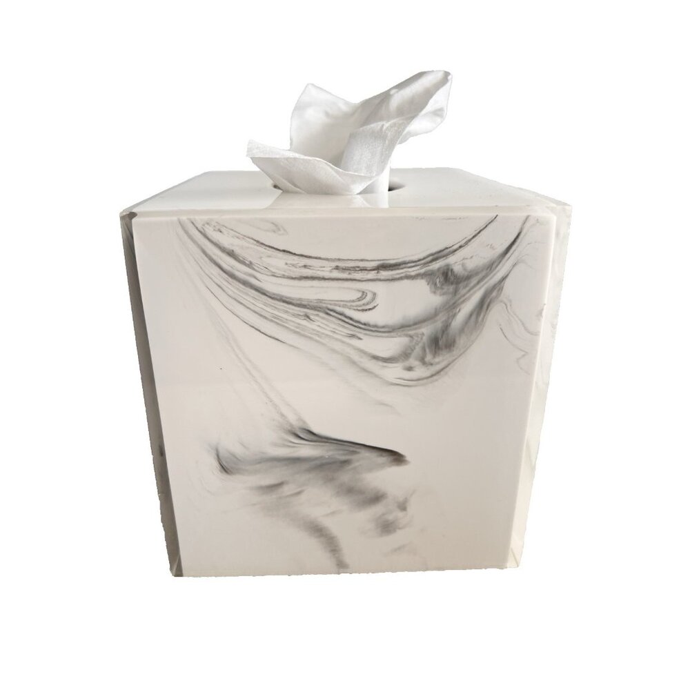 Lucite Boutique Tissue Box Cover White Marbled Kassatex Design Ducale Bath